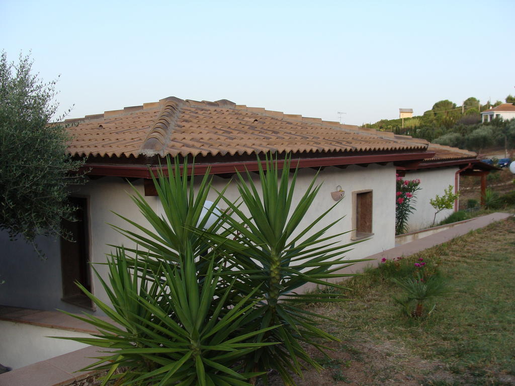 Affittacamere Valverde Di Naitana Rita Alguer Exterior foto